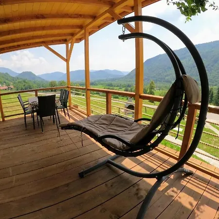 Deluxe Near The Soca River *
