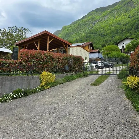Deluxe Near The Soca River *